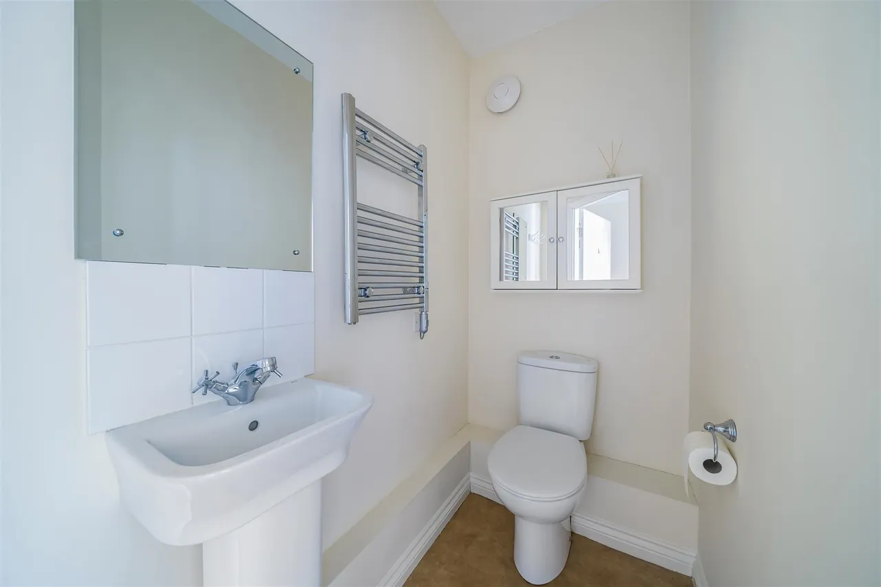 Broomstick Hall Road, Waltham Abbey, EN9, photo 10