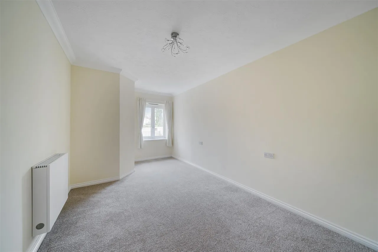 Broomstick Hall Road, Waltham Abbey, EN9, photo 8