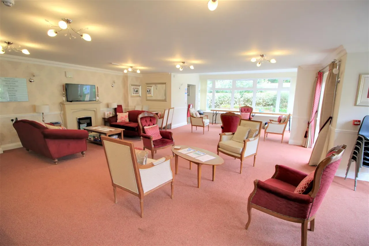 Broomstick Hall Road, Waltham Abbey, EN9, photo 15