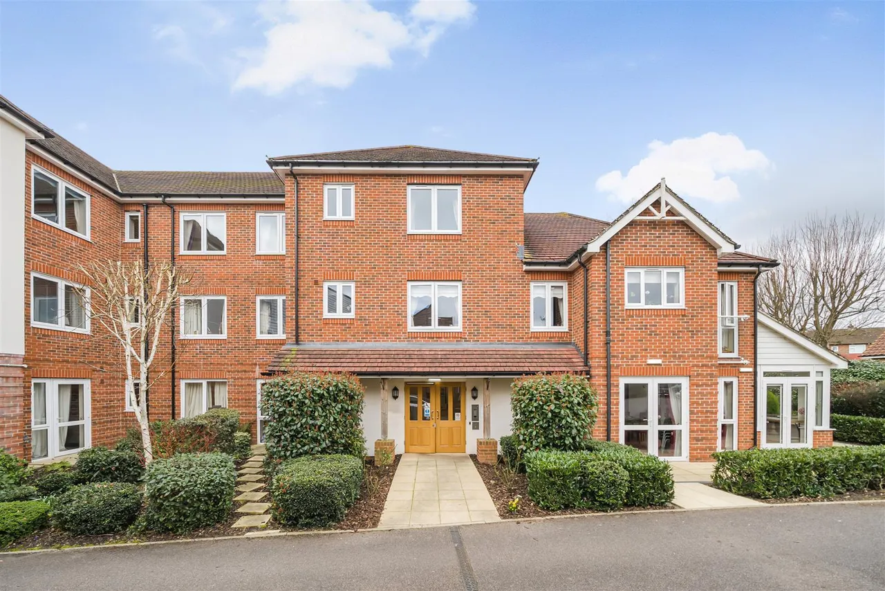 Broomstick Hall Road, Waltham Abbey, EN9, photo 17