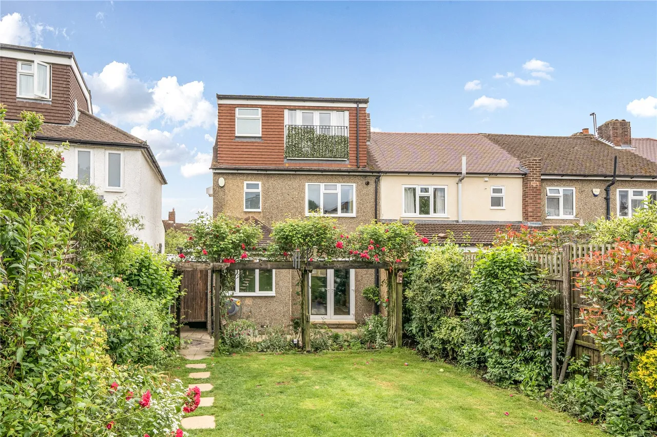 Grange Avenue, East Barnet, Barnet, Greater London, EN4 8NL, photo 19