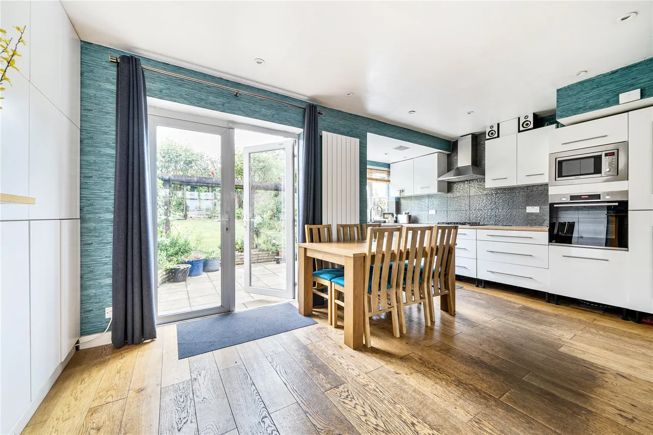 Grange Avenue, East Barnet, Barnet, Greater London, EN4 8NL, photo 4