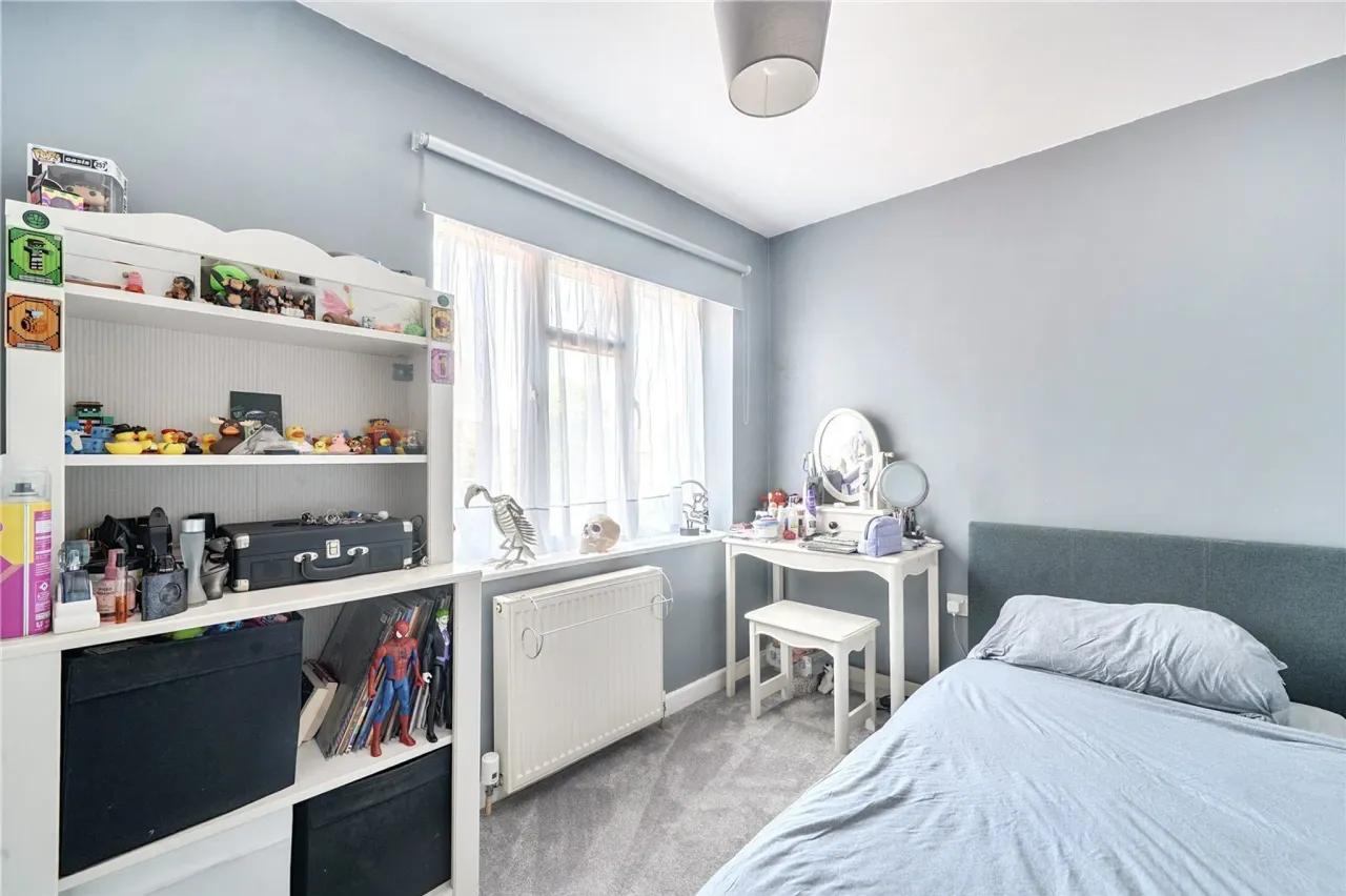 Manor Crescent, Byfleet, West Byfleet..., photo 12