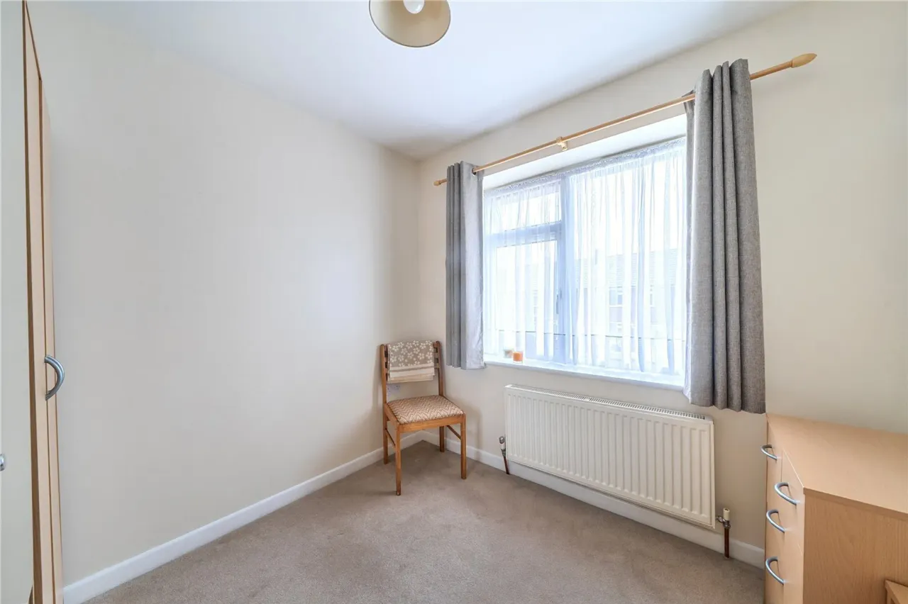 Manor Crescent, Byfleet, West Byfleet..., photo 31