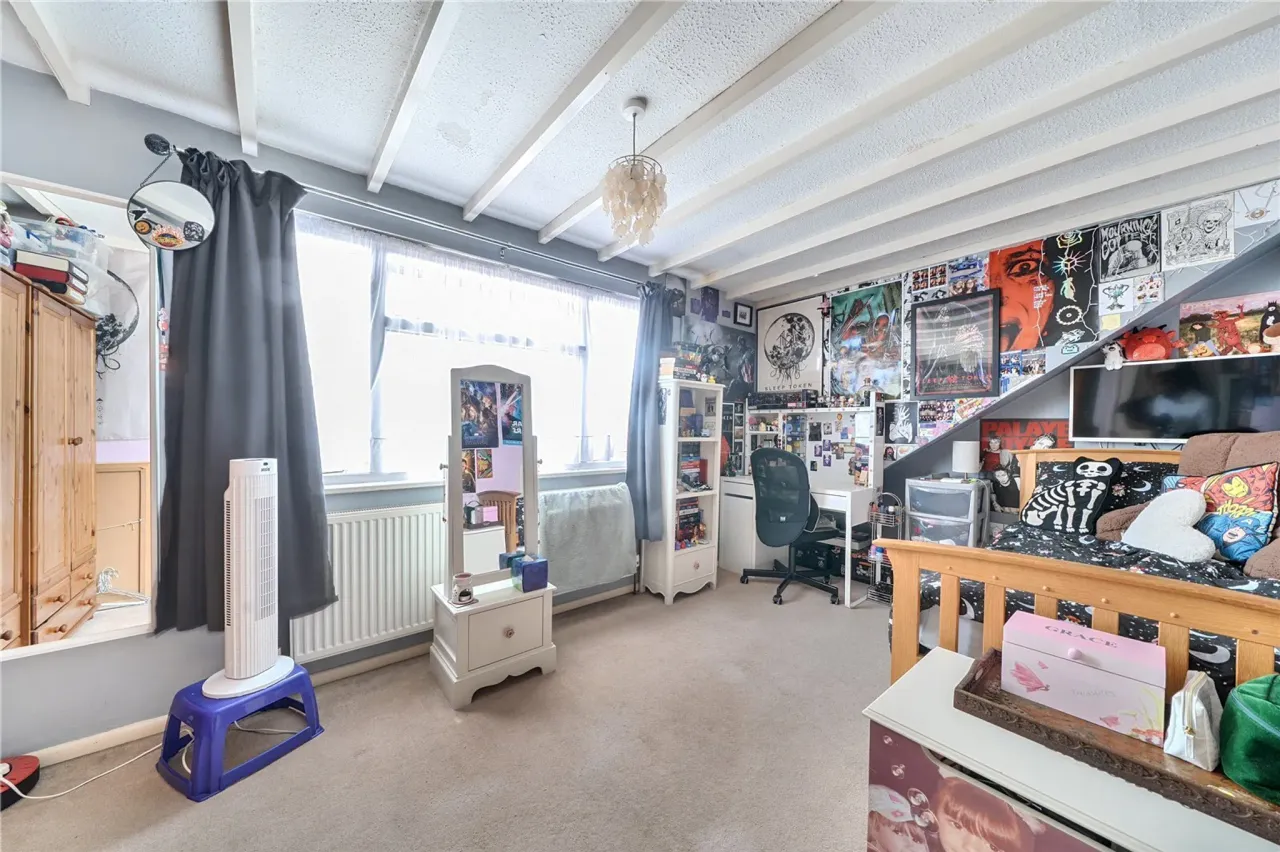 Manor Crescent, Byfleet, West Byfleet..., photo 14