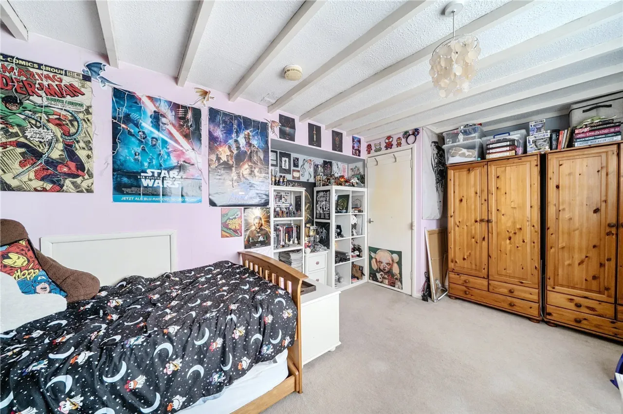 Manor Crescent, Byfleet, West Byfleet..., photo 16