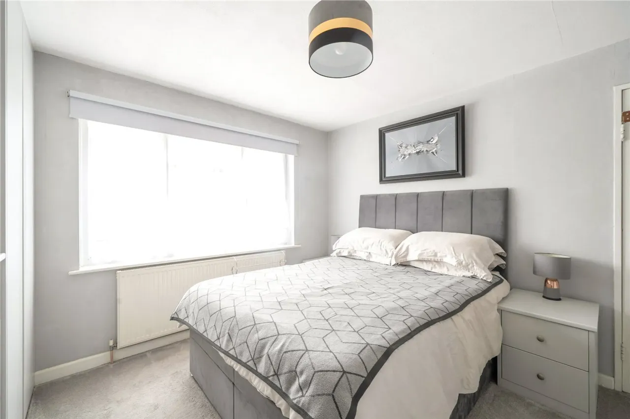 Manor Crescent, Byfleet, West Byfleet..., photo 10
