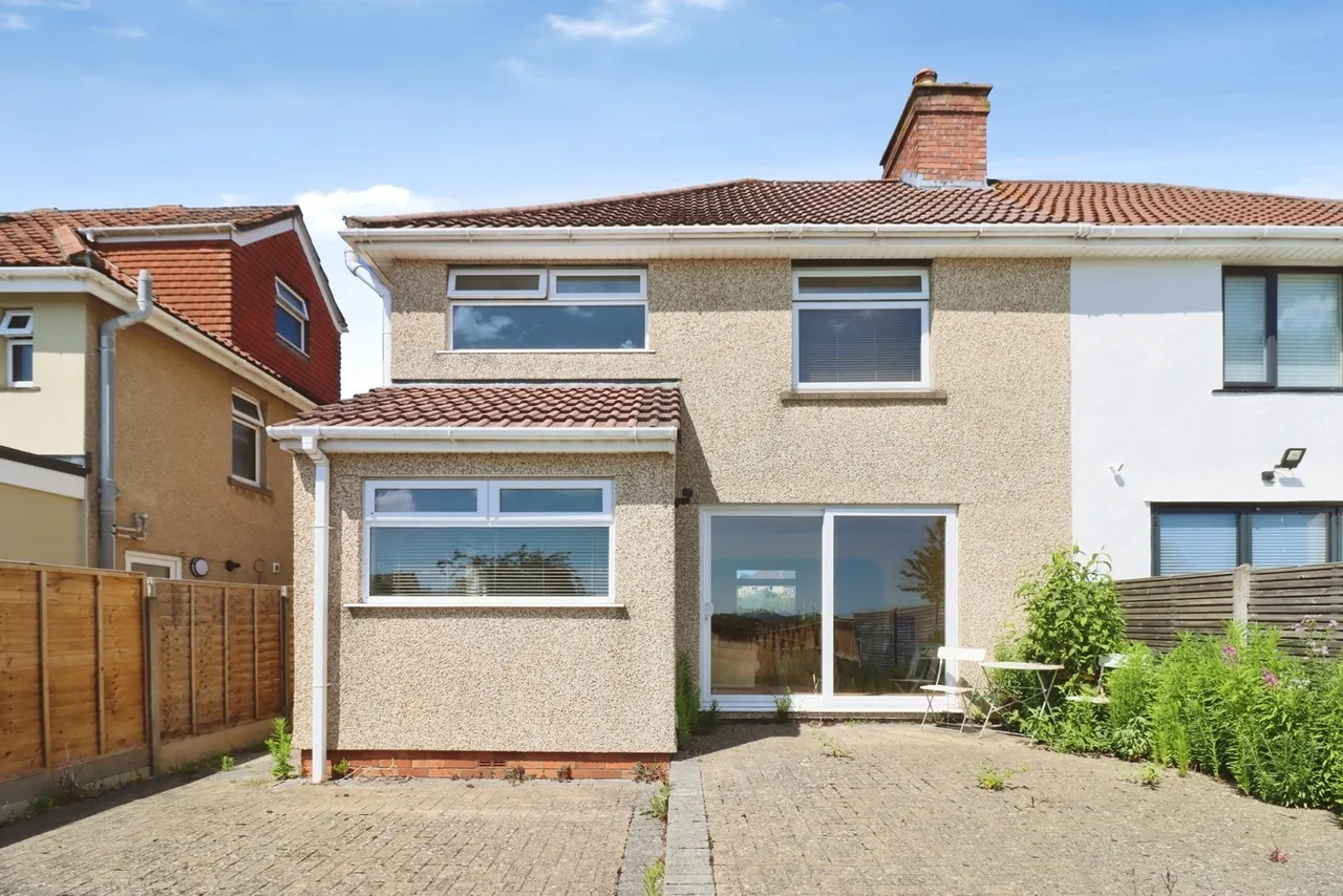 3 bed house for sale, Wesley Avenue, Hanham, BS15