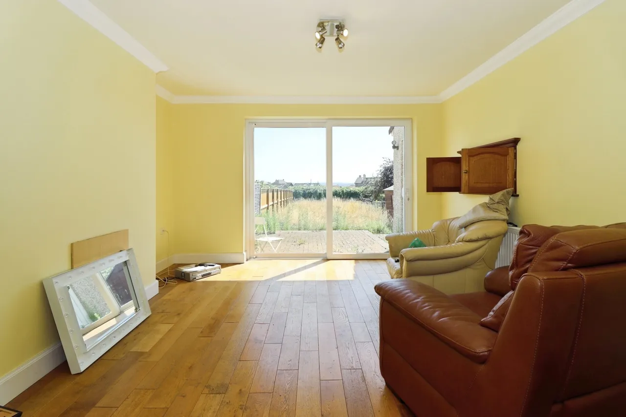 Wesley Avenue, Hanham, BS15, photo 2