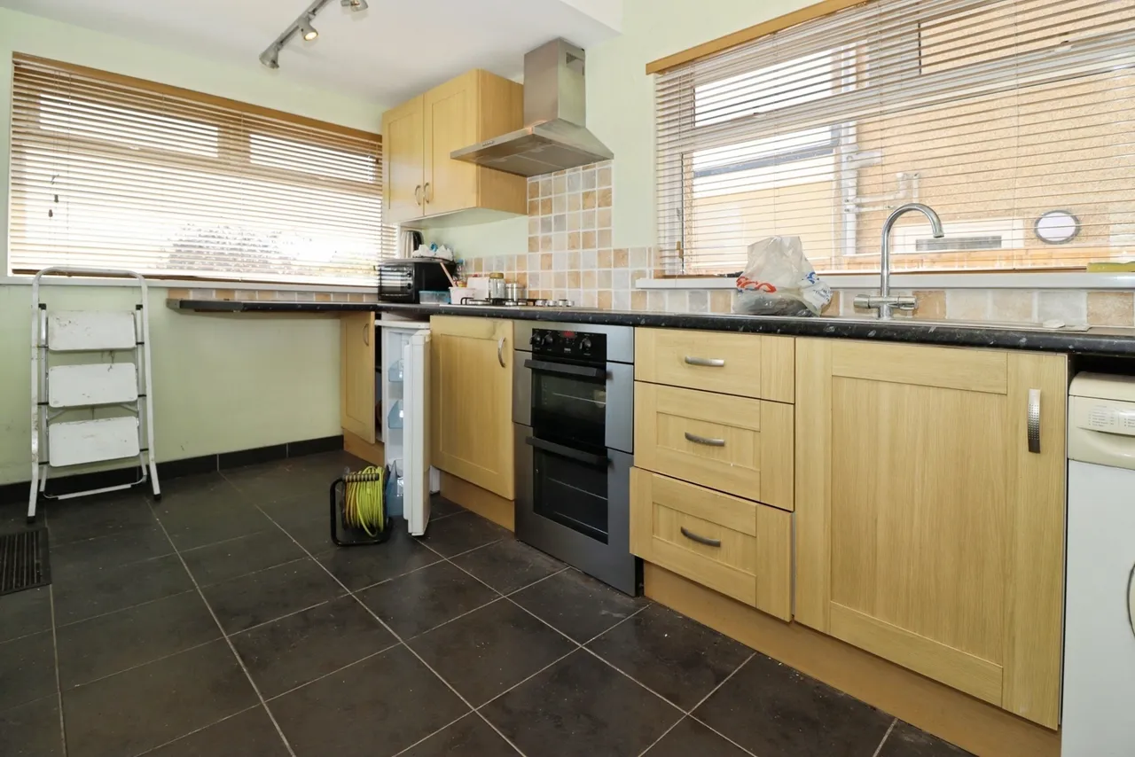 Wesley Avenue, Hanham, BS15, photo 5