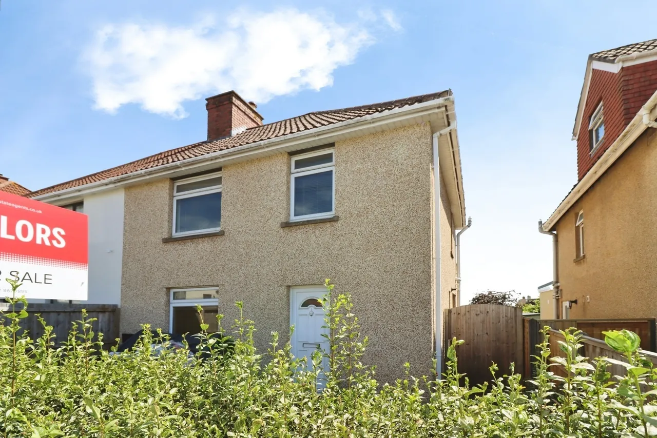 Wesley Avenue, Hanham, BS15, photo 11