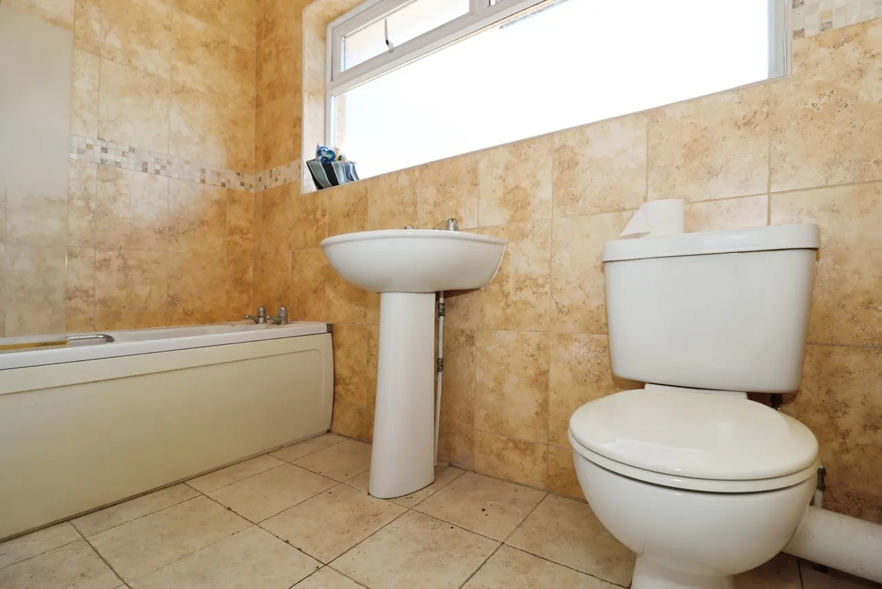 Wesley Avenue, Hanham, BS15, photo 7