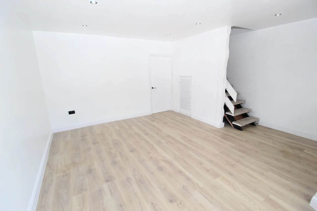 Fountains Way, Bloxwich, photo 7