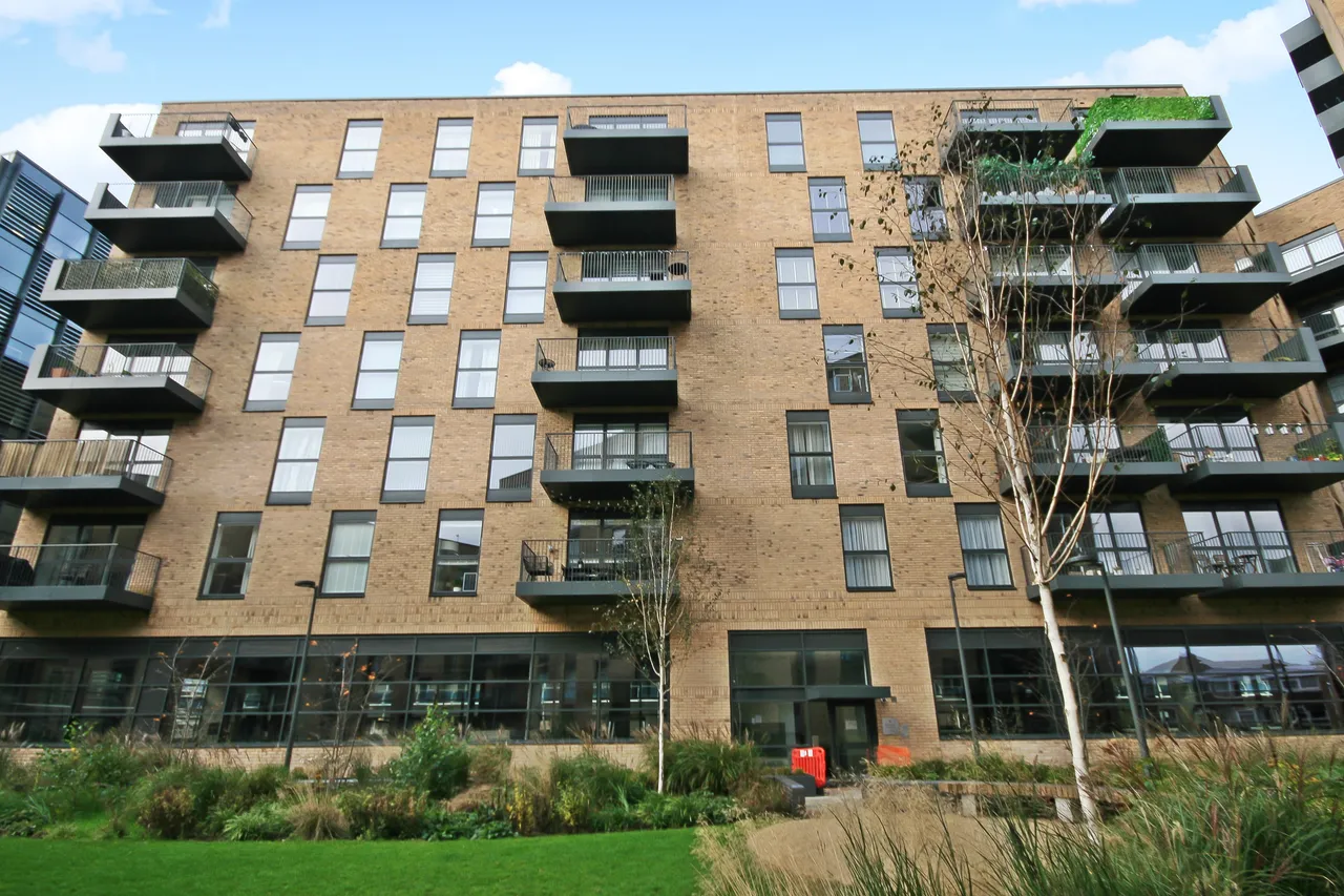 Lyon Road, Harrow, HA1, photo 3