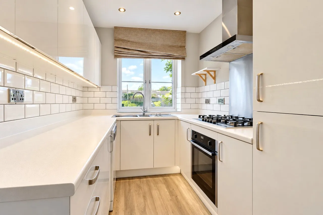 Sanderling Close, Barnstaple, EX32, photo 6