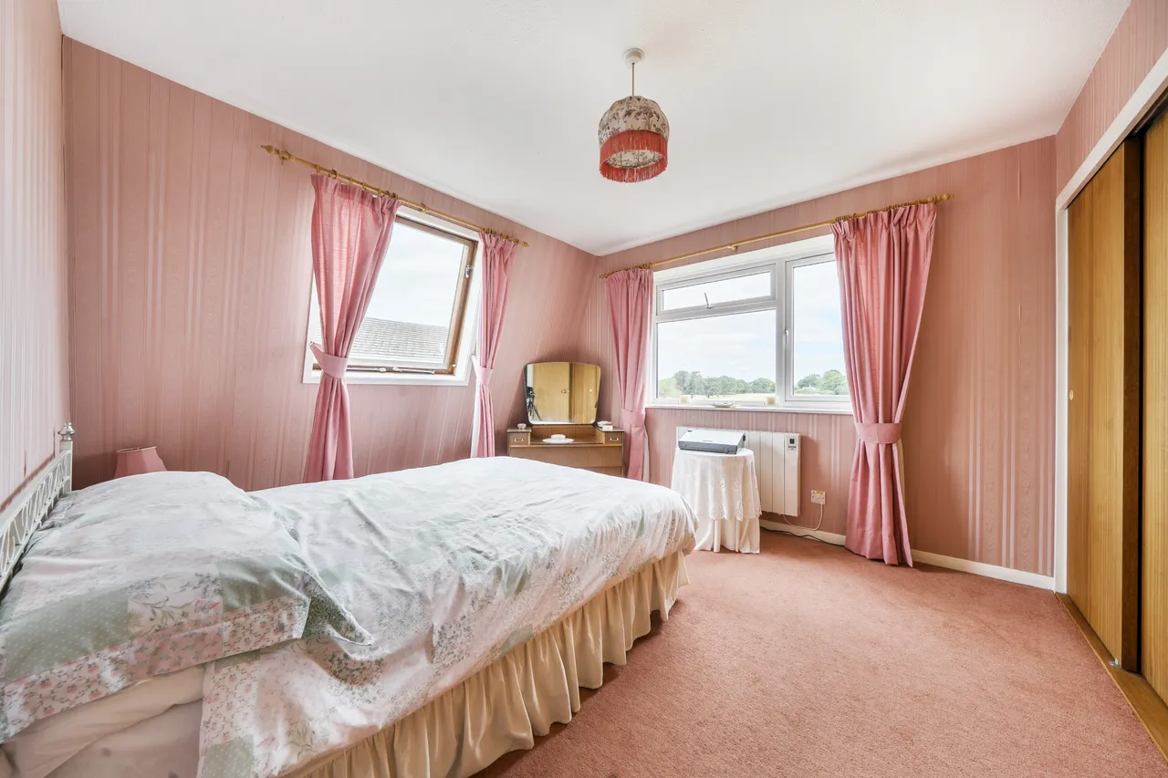 Park Close, Middleton Stoney, OX25, photo 8