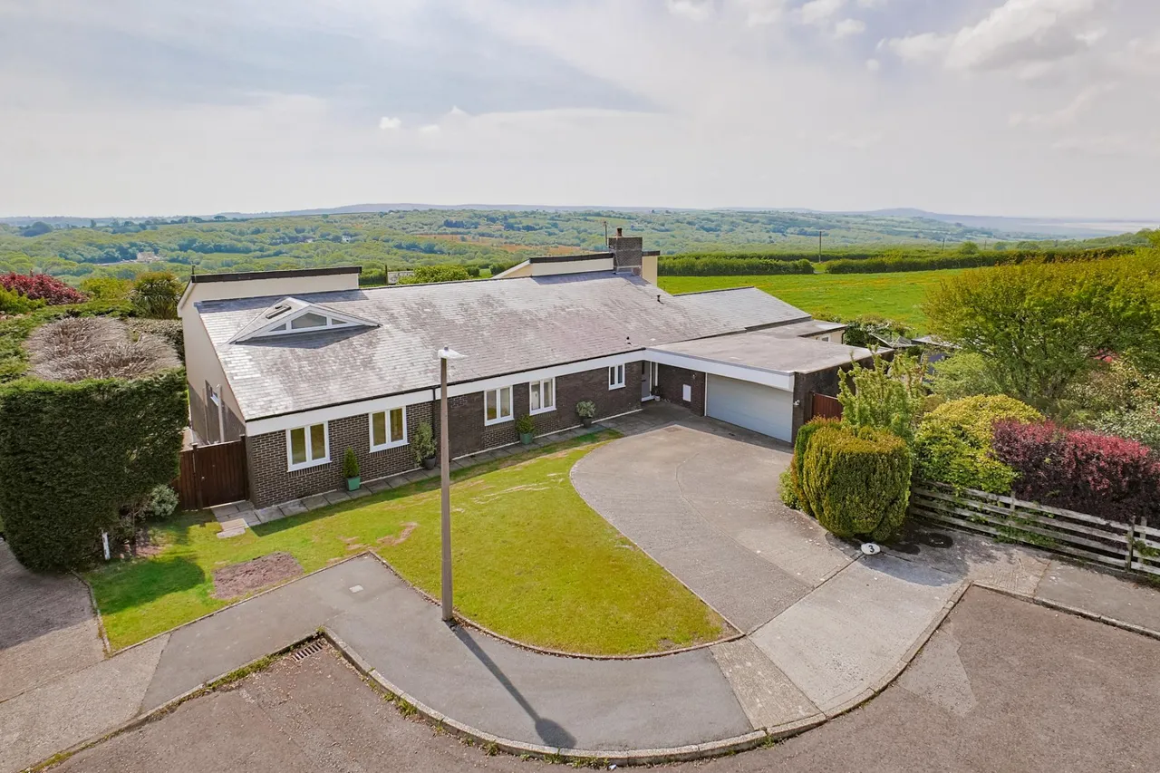 Misty Hills Close, Three Crosses, photo 38
