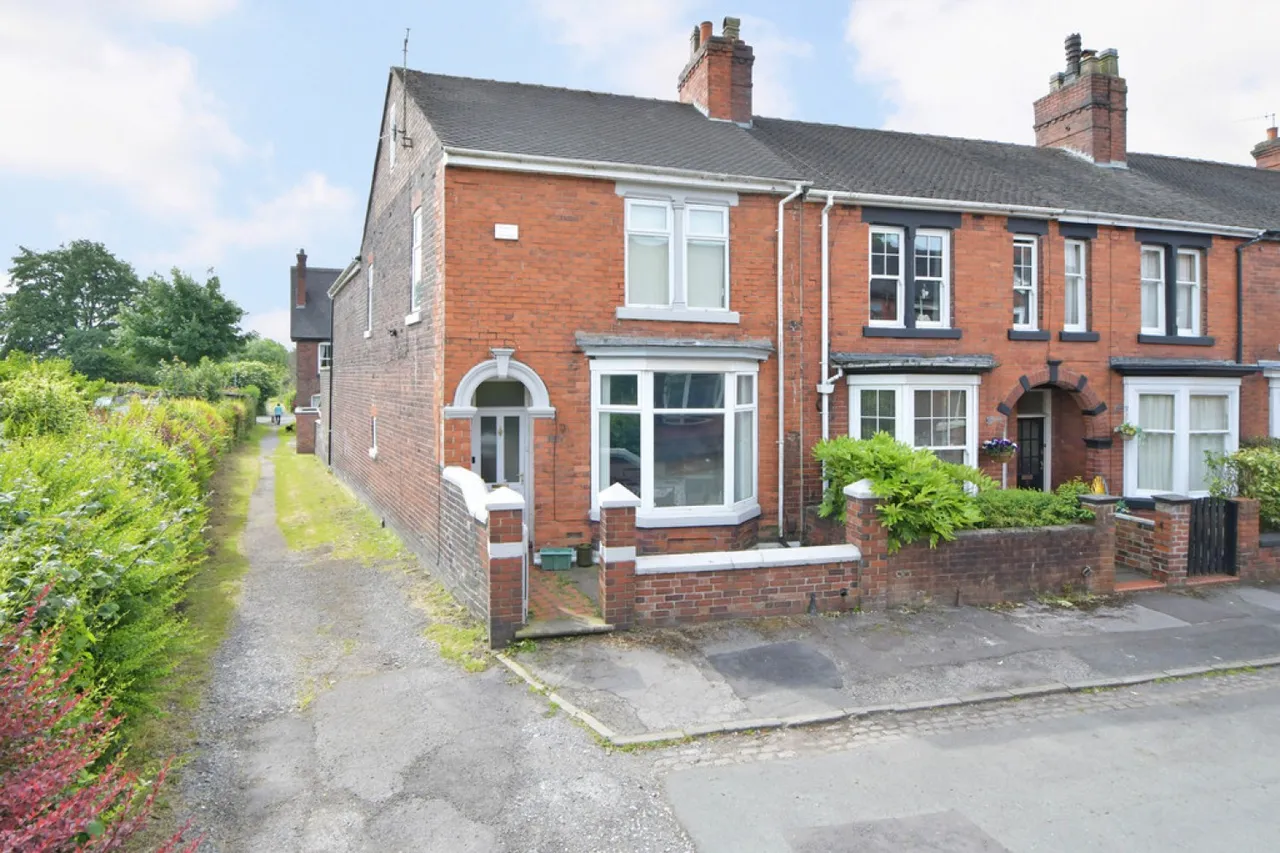 4 bed house for sale — Sydney Street, Basford, Newcastle Under Lyme
