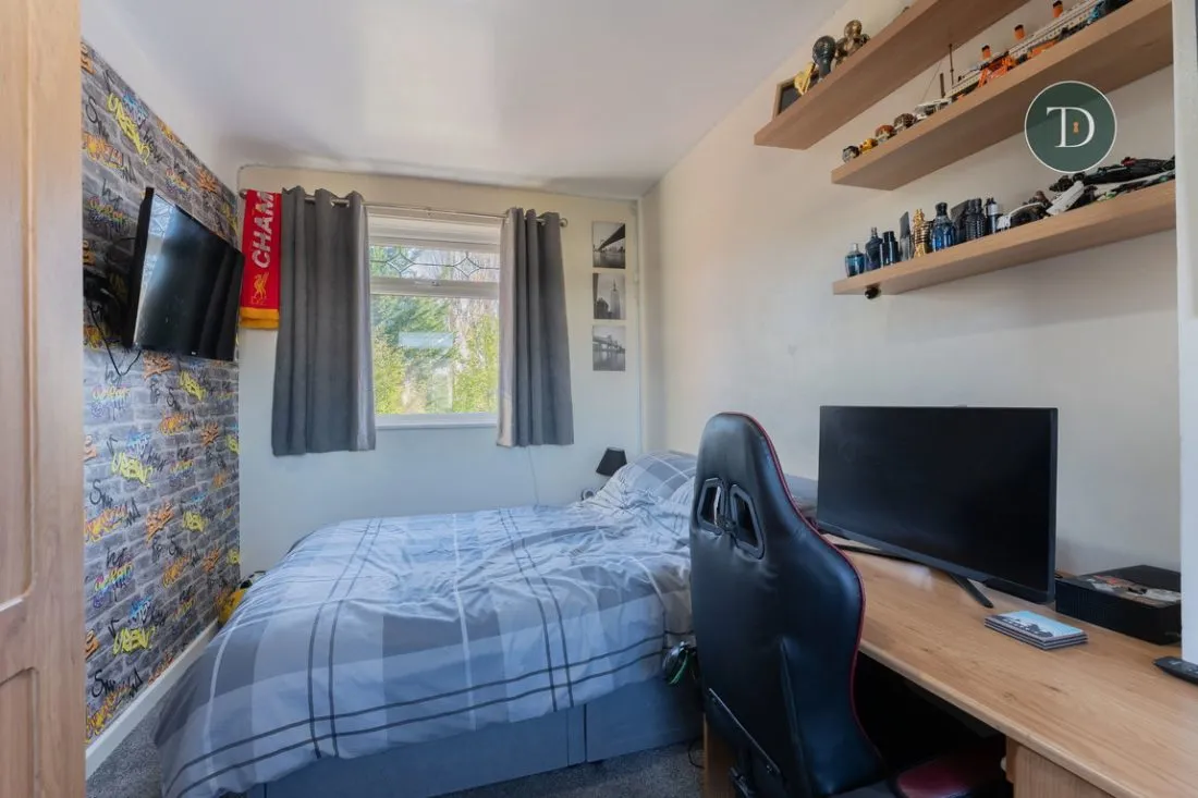 Chester Road, Whitby, CH66 2NY, photo 19