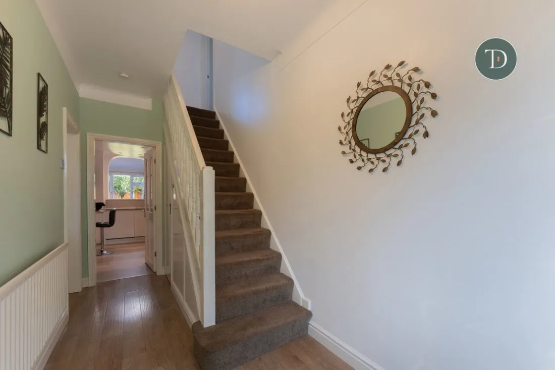 Chester Road, Whitby, CH66 2NY, photo 3