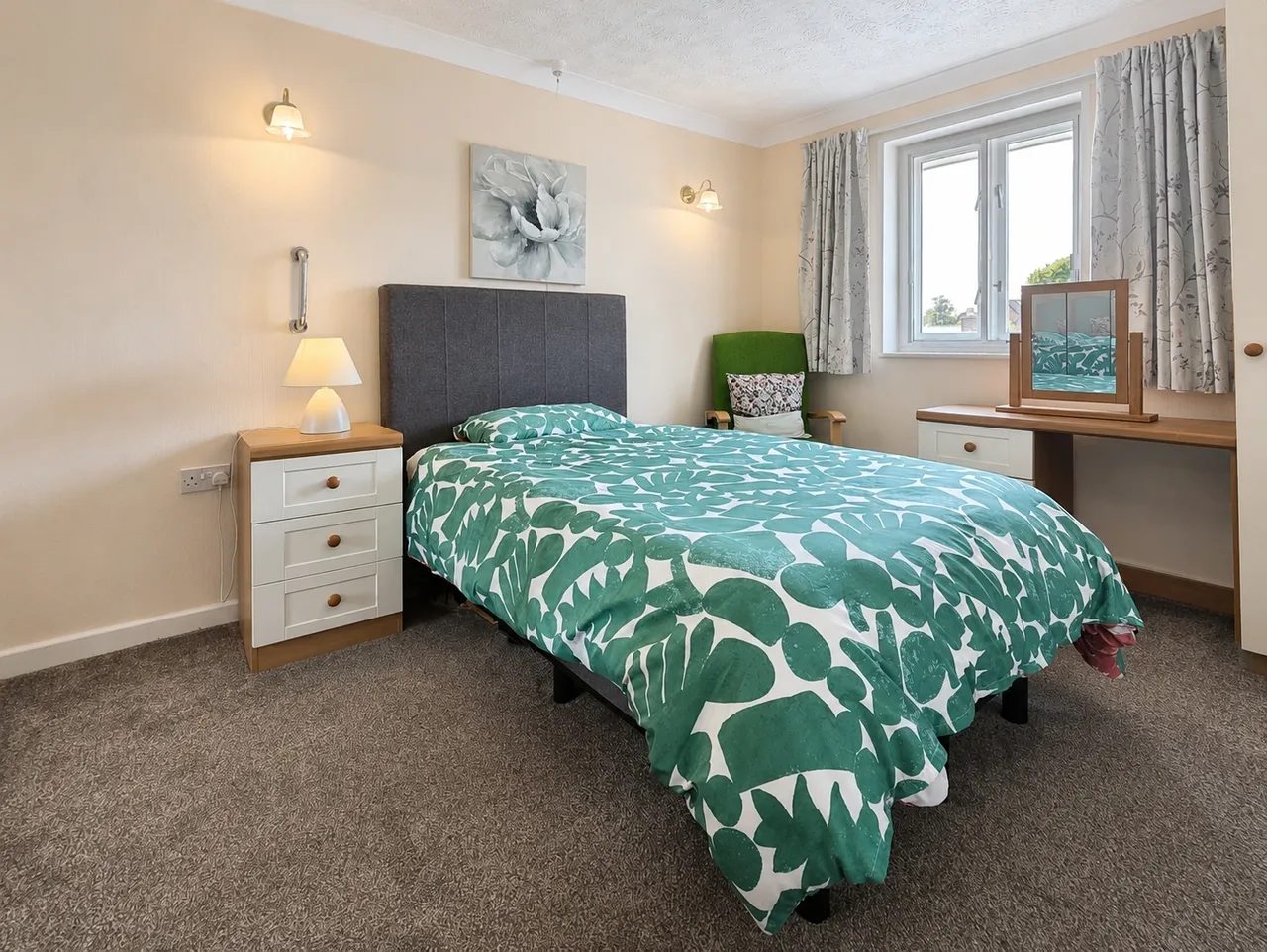 Queens Park House, Queens Park View, CH4, photo 9