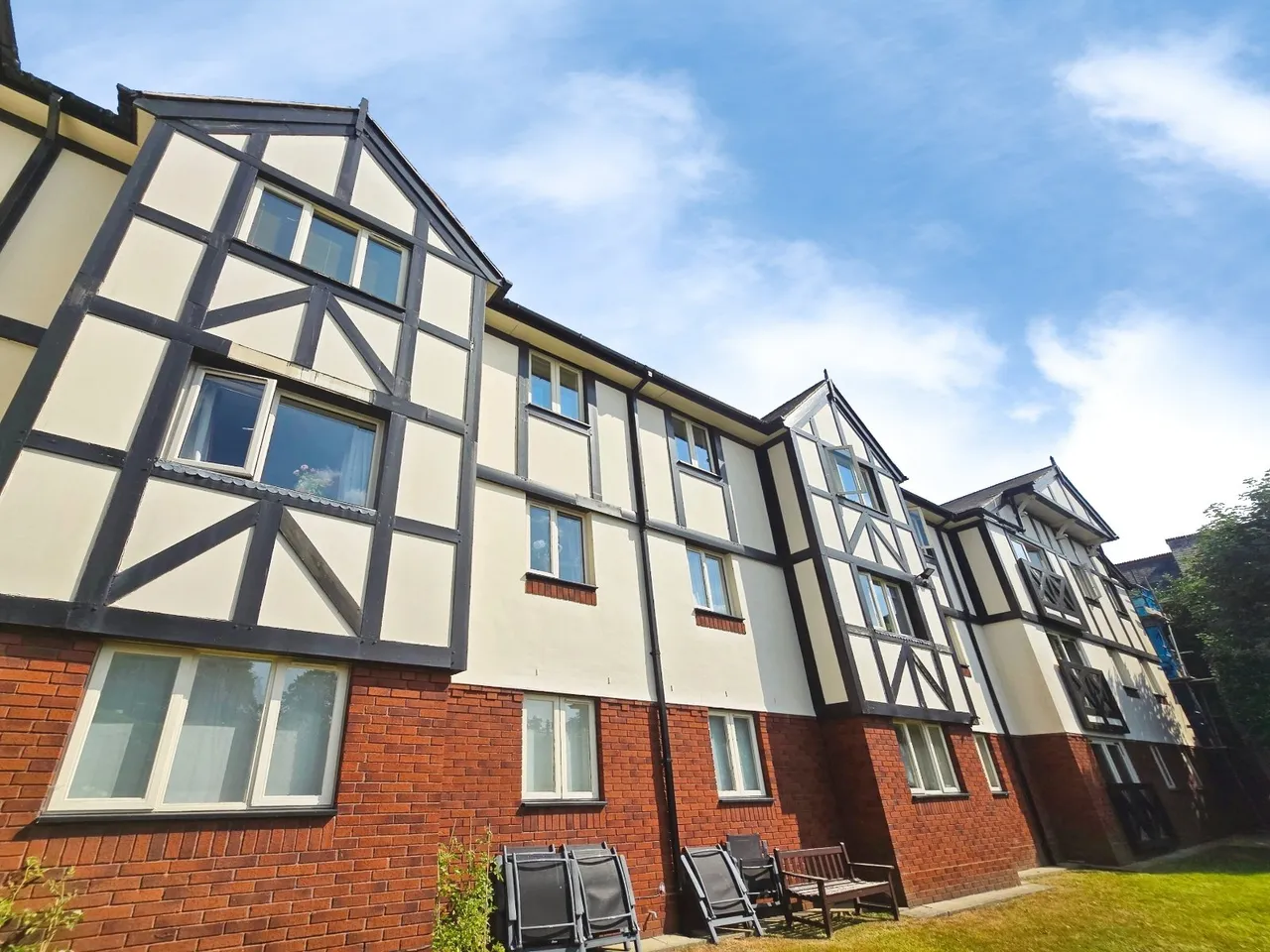 Queens Park House, Queens Park View, CH4, photo 22