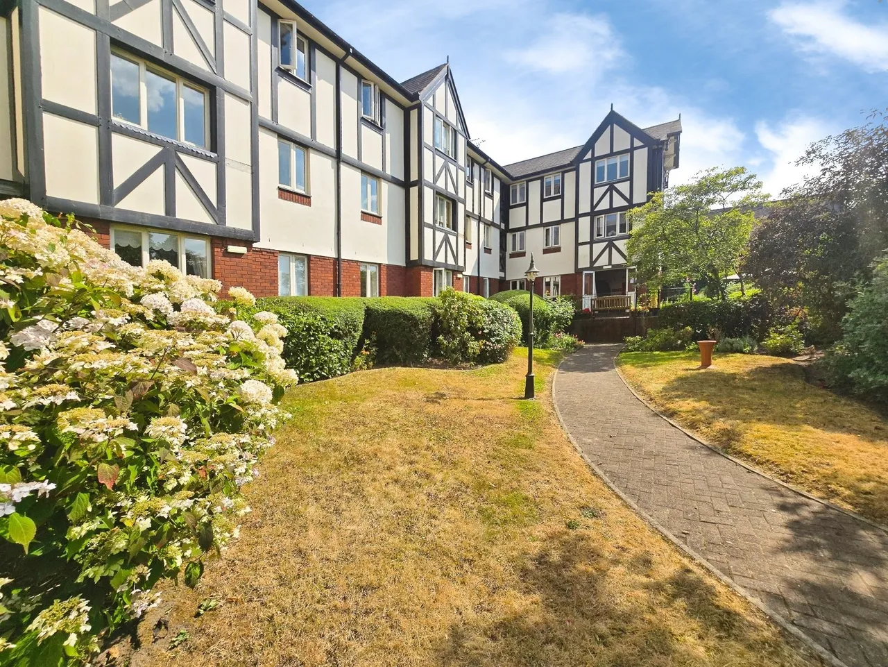 Queens Park House, Queens Park View, CH4, photo 21