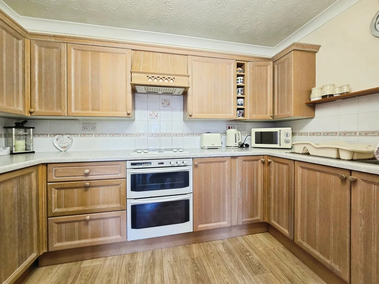 Queens Park House, Queens Park View, CH4, photo 8