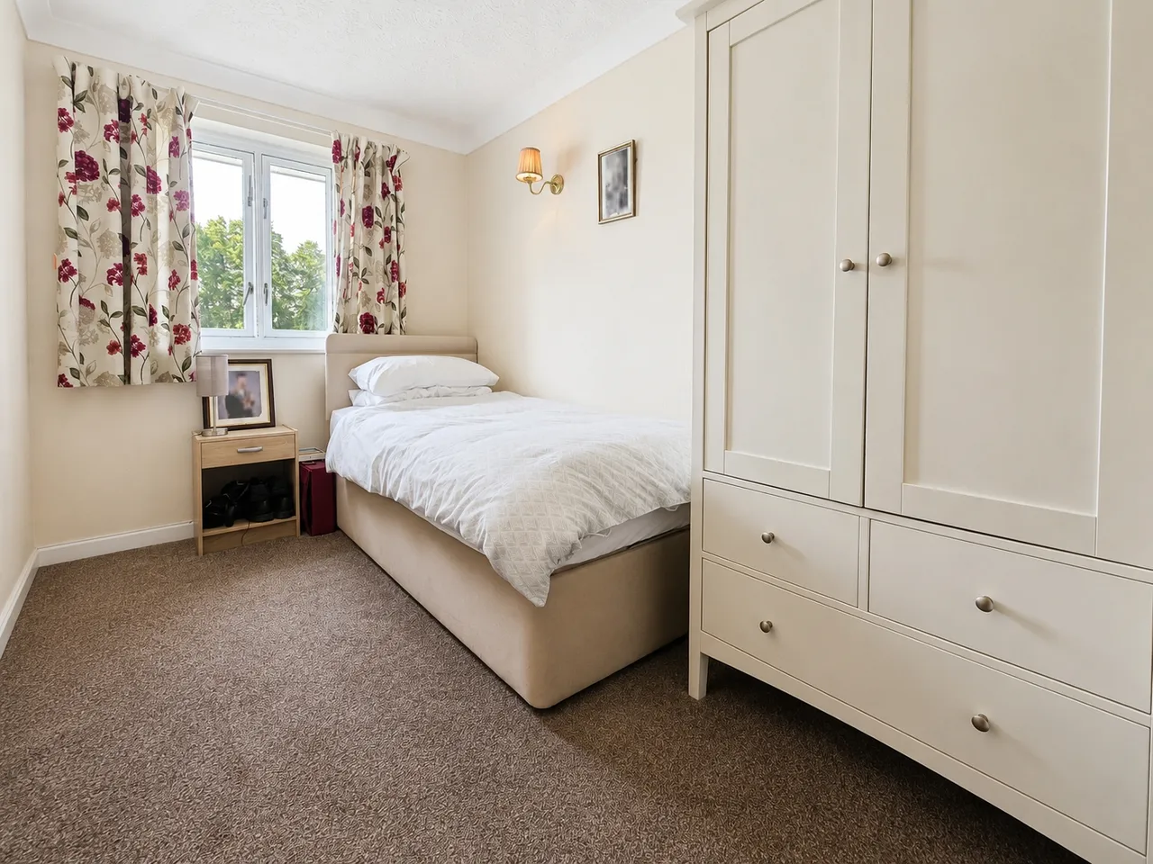 Queens Park House, Queens Park View, CH4, photo 12
