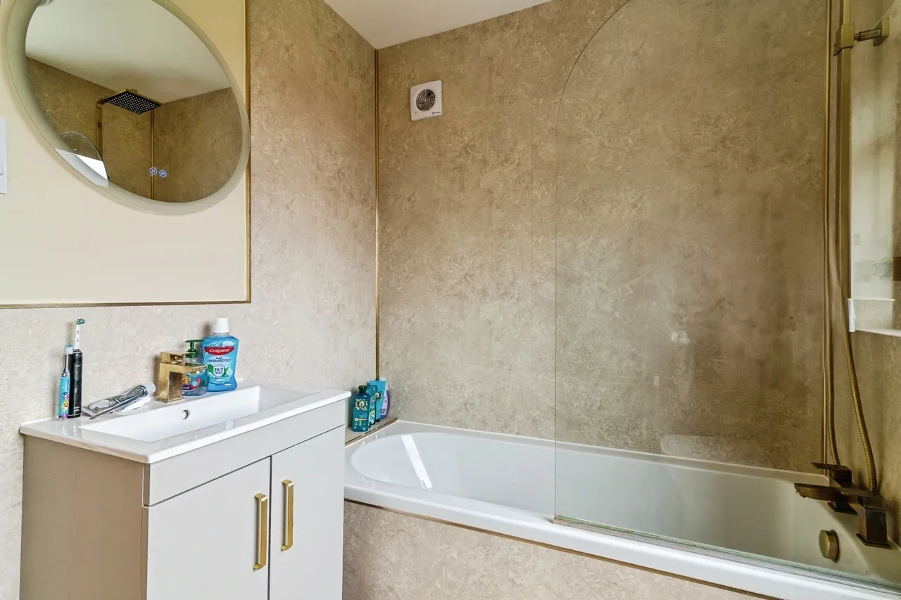 Linden Grove, Gedling, NG4, photo 13