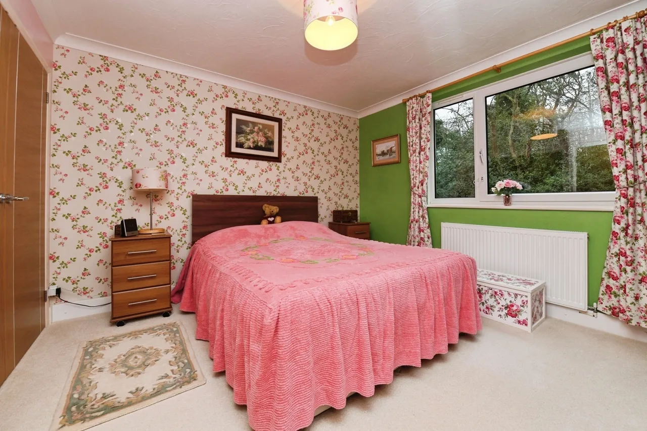 Sawyers Hall Lane, Brentwood, Essex, CM15, photo 6