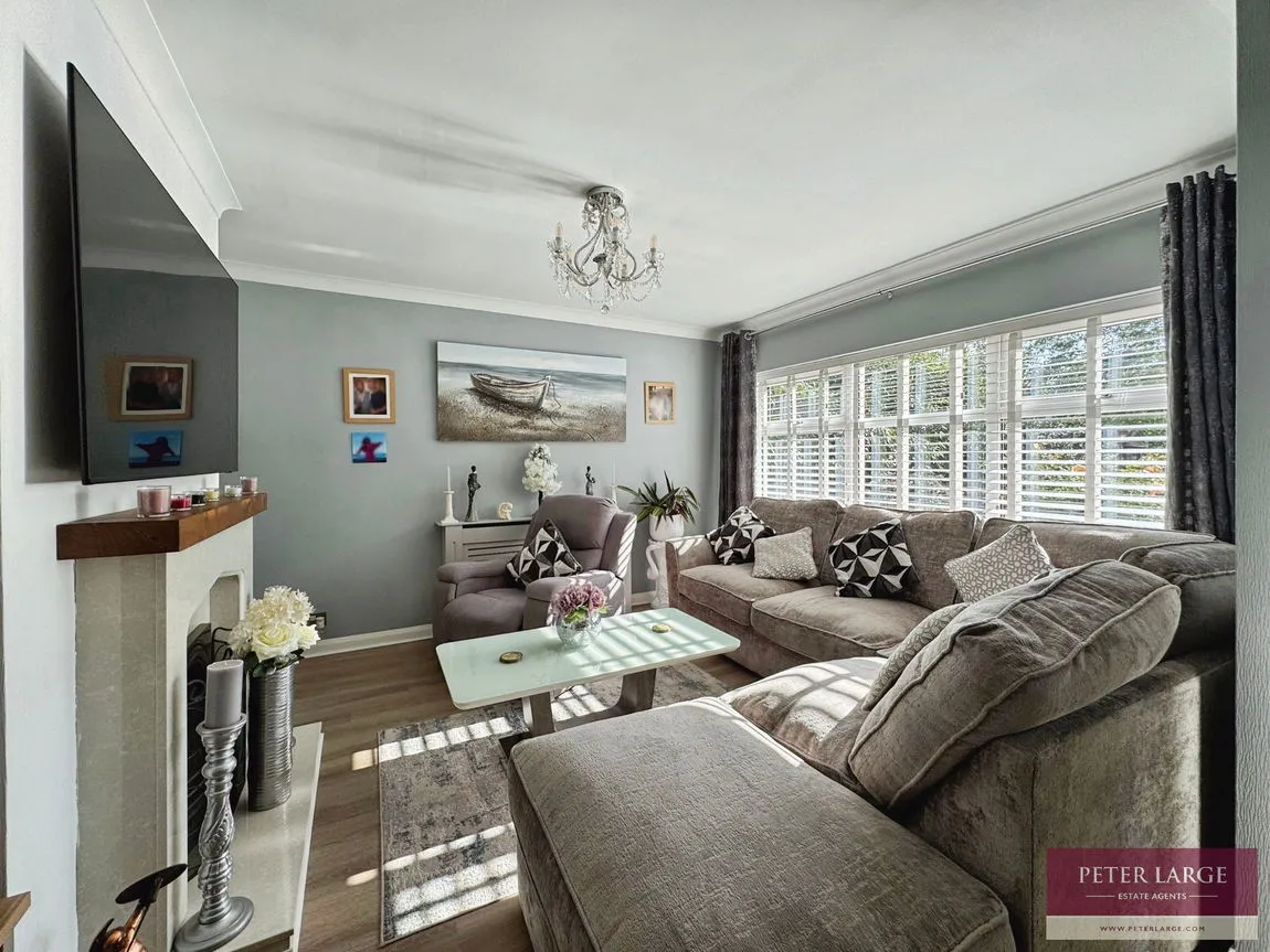 Ffordd Derwen, Rhyl, Denbighshire, LL18 2RN, photo 7