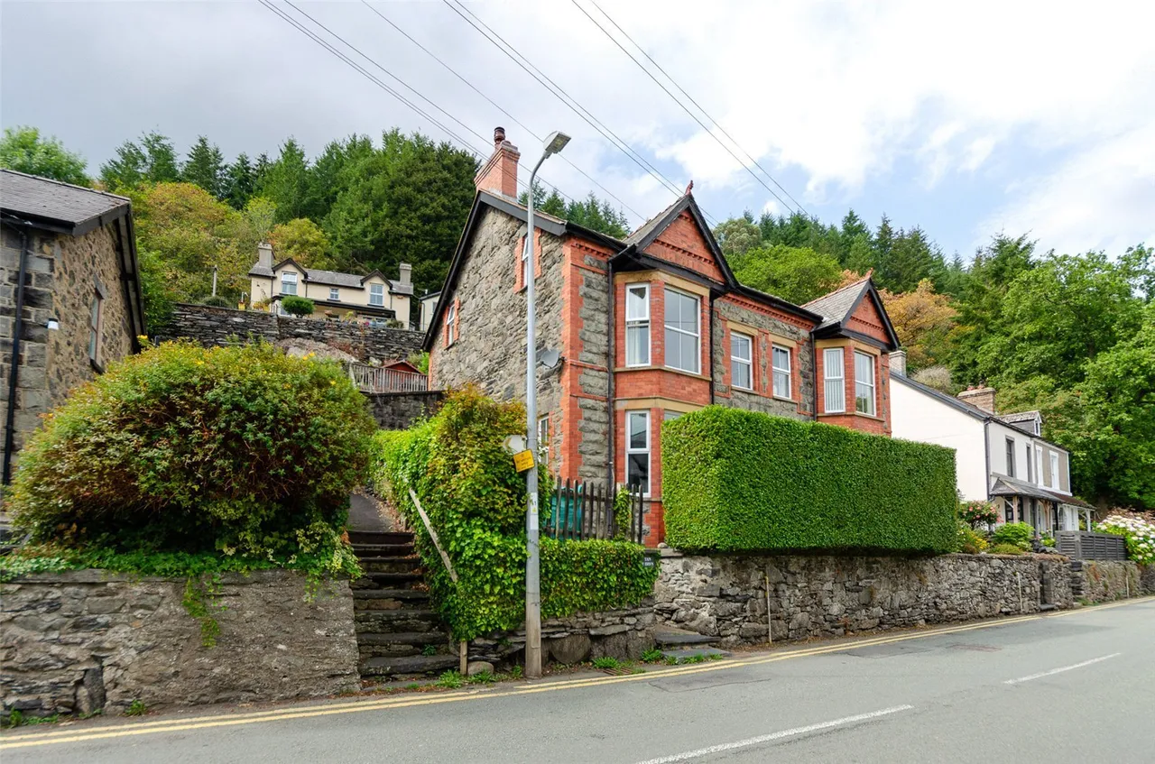 5 bed house for sale, Trefriw, Conwy, LL27