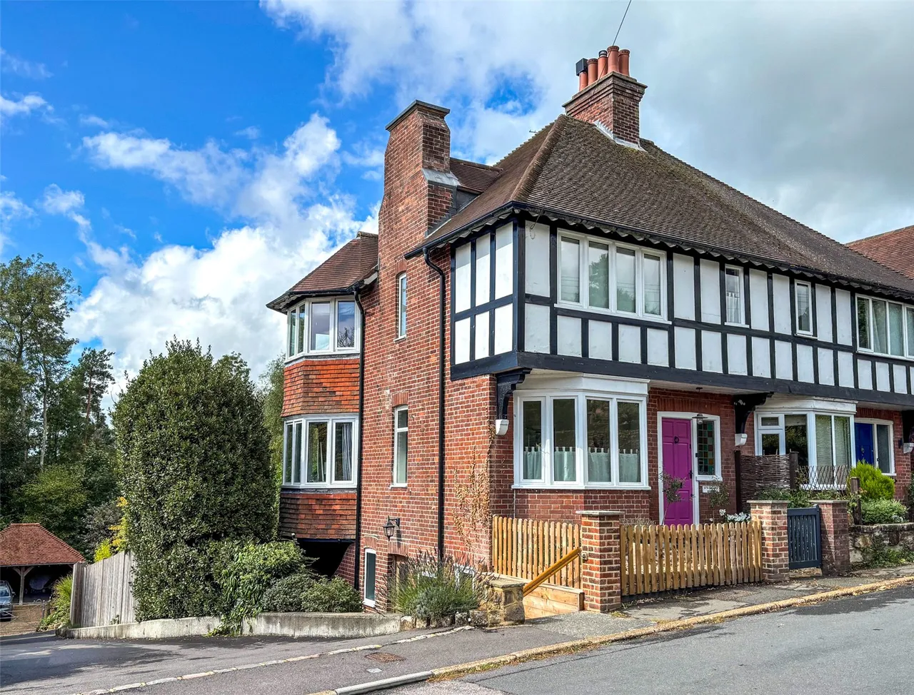 3 bed flat for sale, Stone Cross, Mayfield, TN20