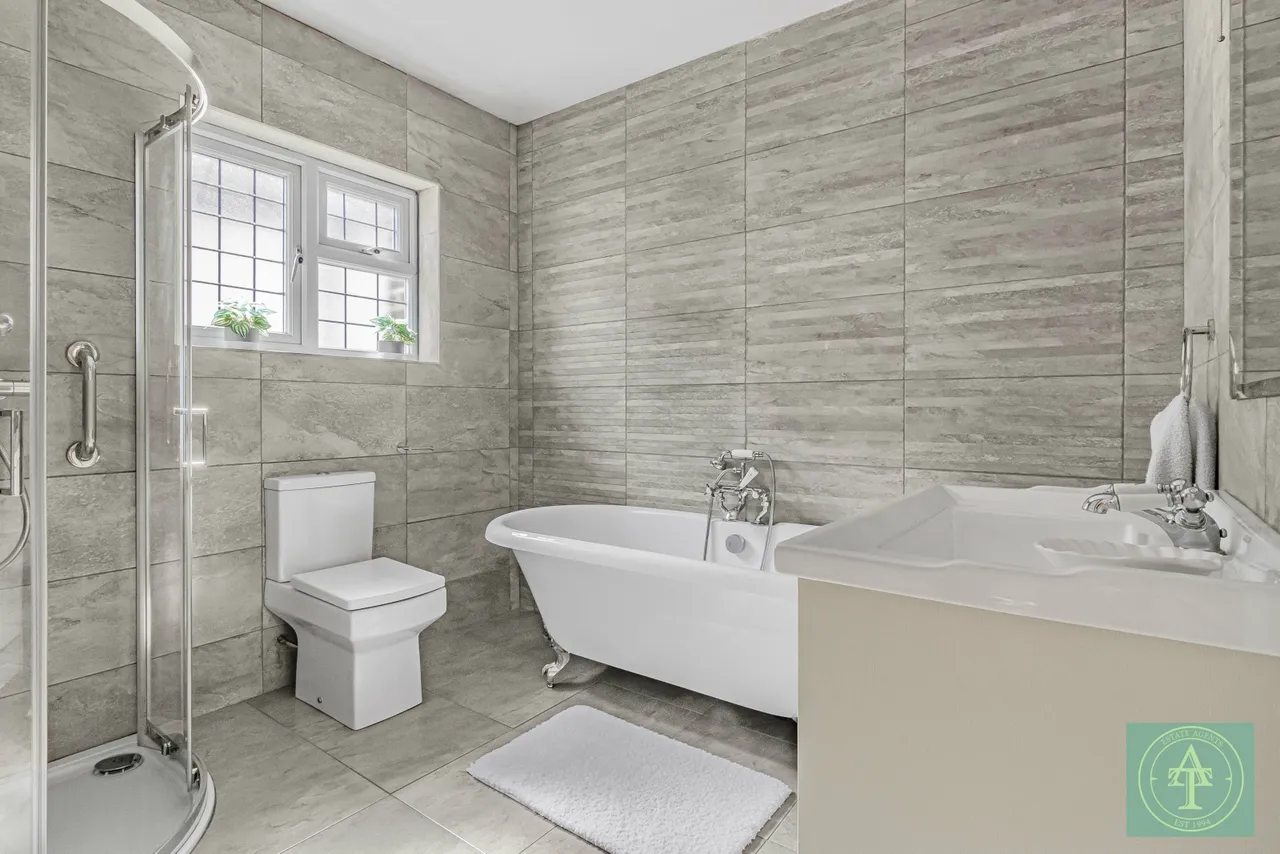Parkway, Southgate, London, N14, photo 35