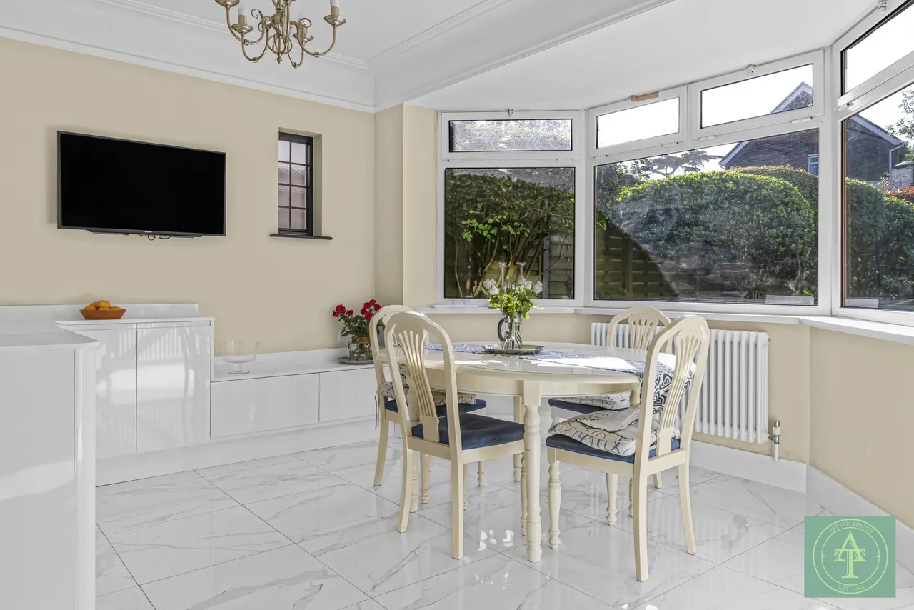 Parkway, Southgate, London, N14, photo 14