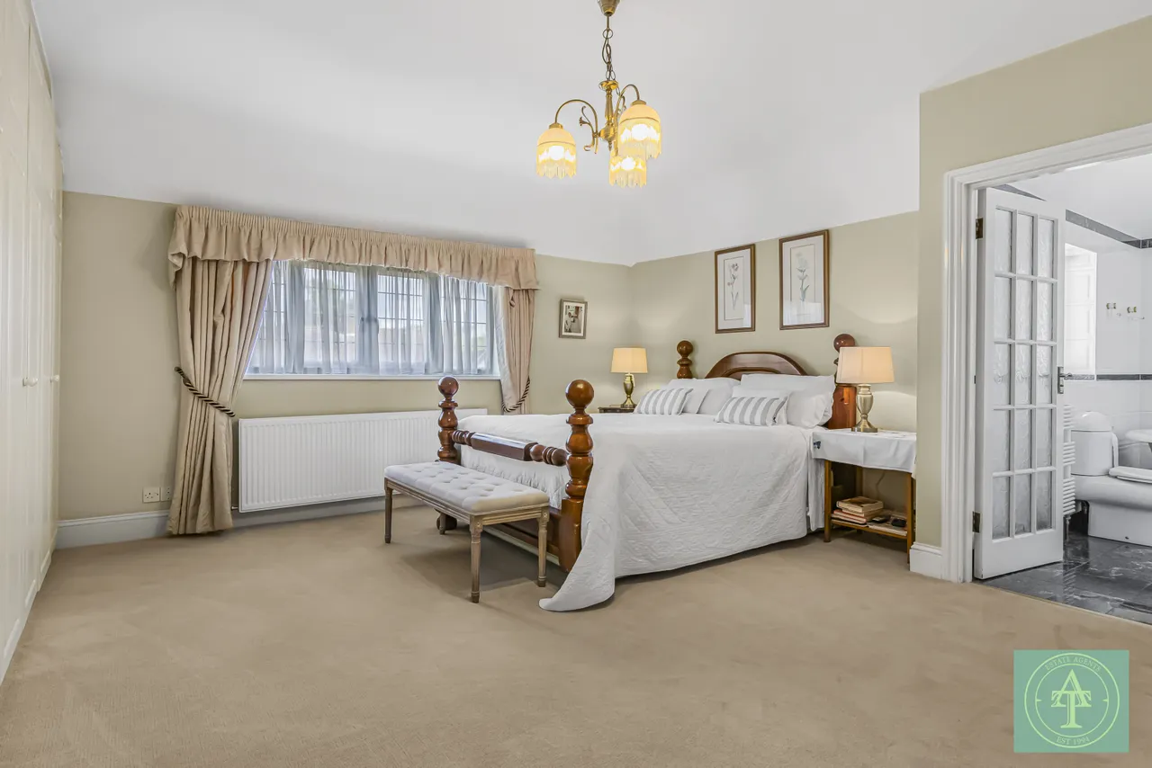 Parkway, Southgate, London, N14, photo 24