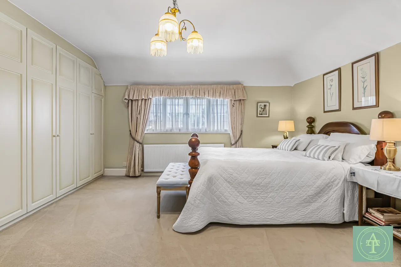 Parkway, Southgate, London, N14, photo 25