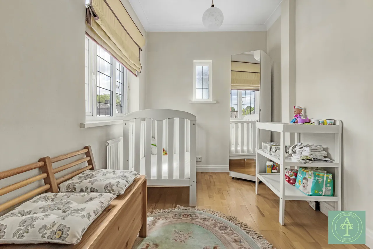 Parkway, Southgate, London, N14, photo 34