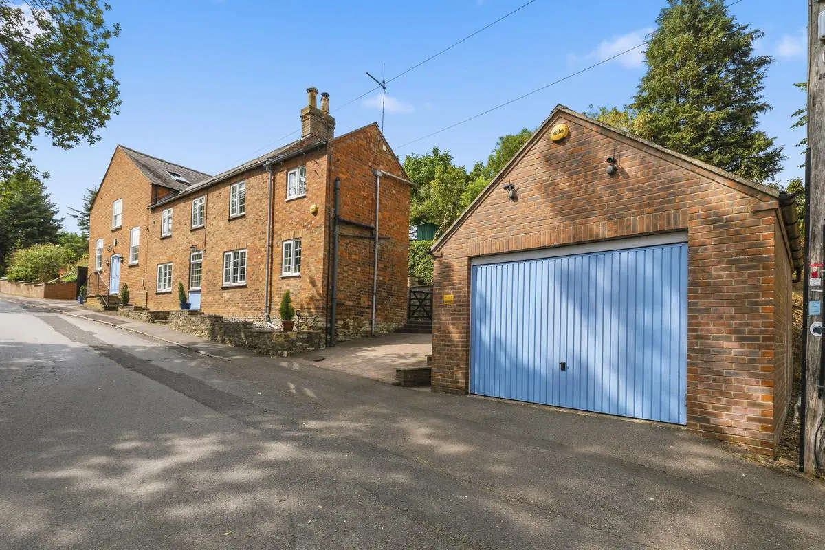 Fosters Booth Road, Pattishall, NN12, photo 35