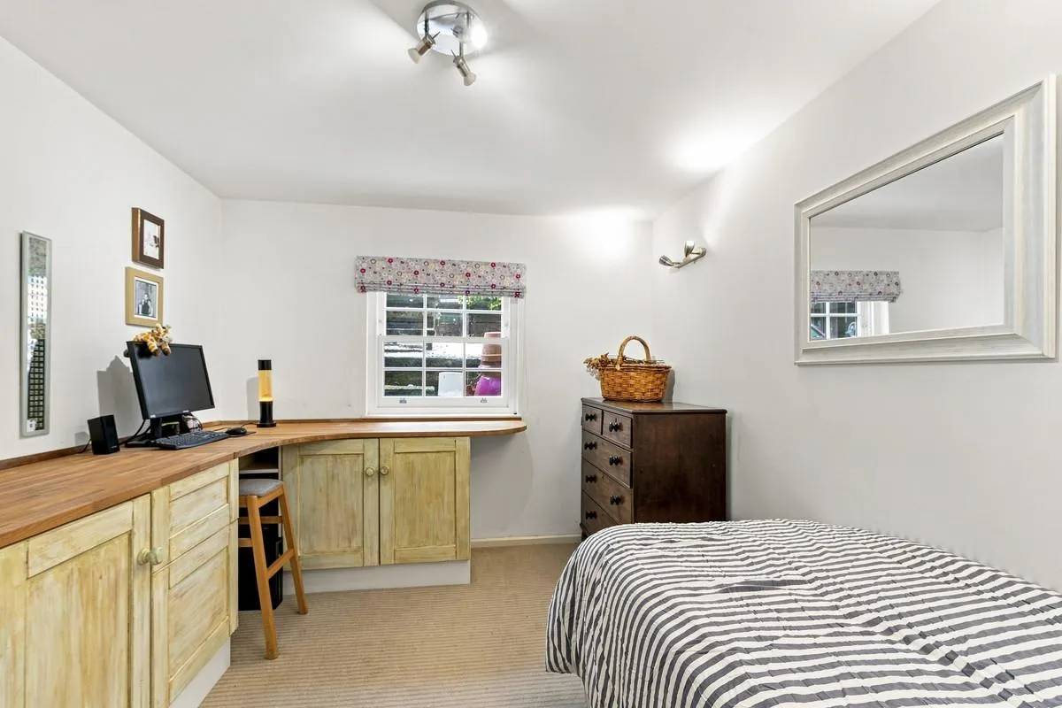Fosters Booth Road, Pattishall, NN12, photo 26