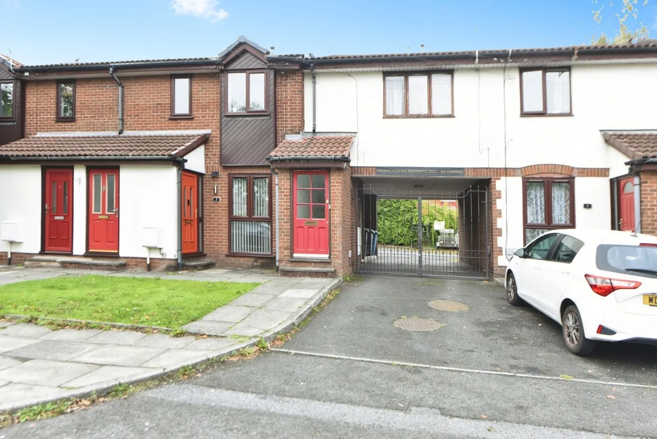 1 bed flat for sale — Craignair Court, Hospital Road, Pendlebury, Swinton, M27