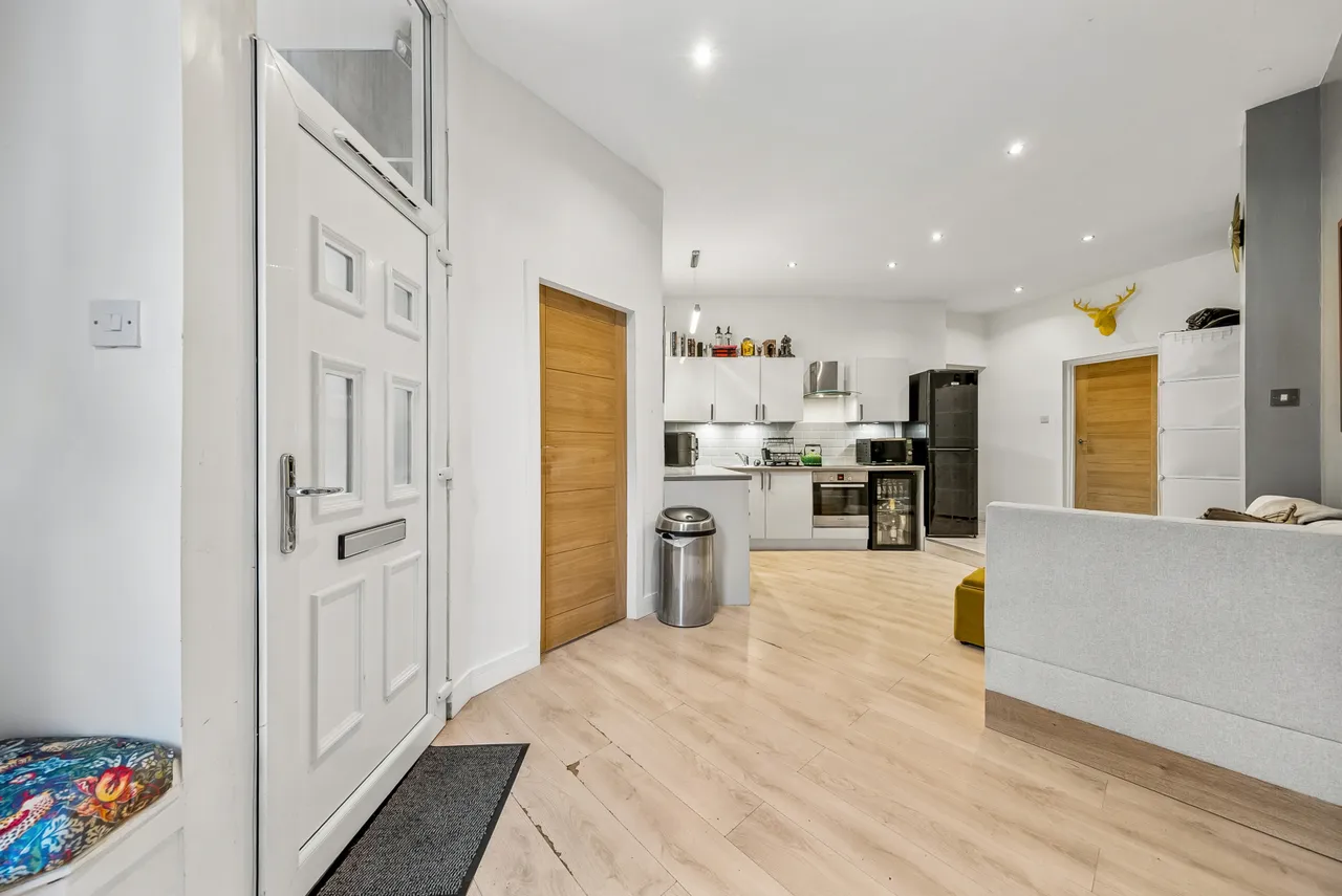 Waverley Street, Main Door, G41, photo 6