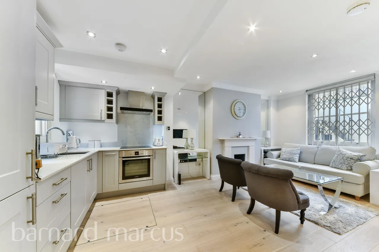 1 bed flat to rent, Wharfedale Street, SW10