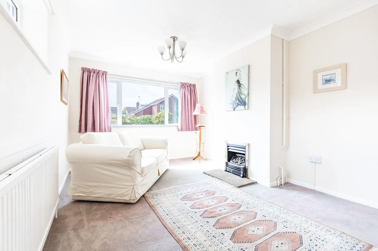 Detached Bungalow in Holt, photo 2