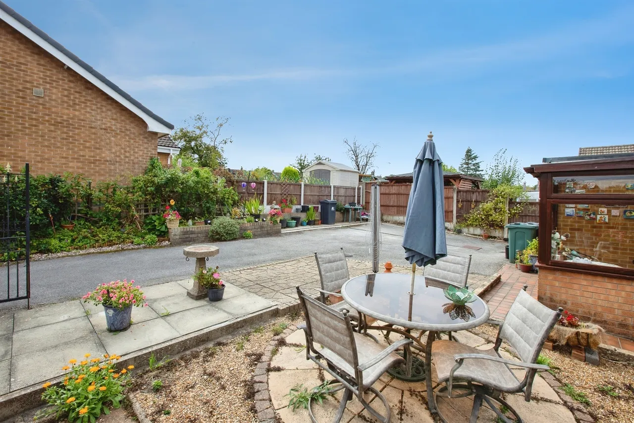 Oaklands Avenue, Heanor, DE75, photo 20
