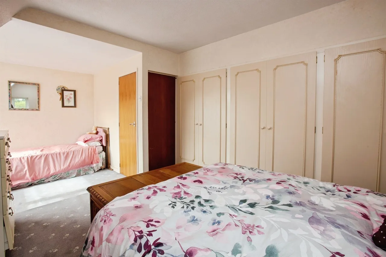 Oaklands Avenue, Heanor, DE75, photo 15