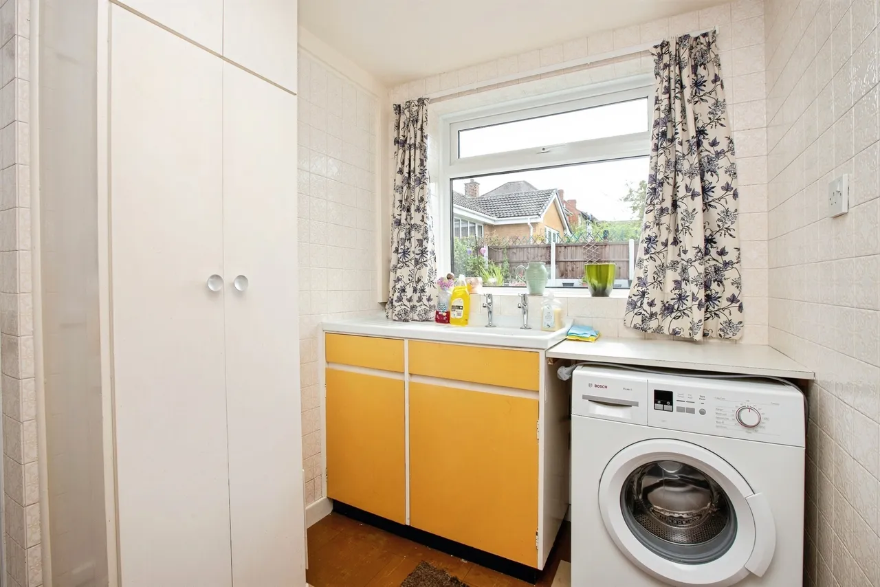 Oaklands Avenue, Heanor, DE75, photo 10