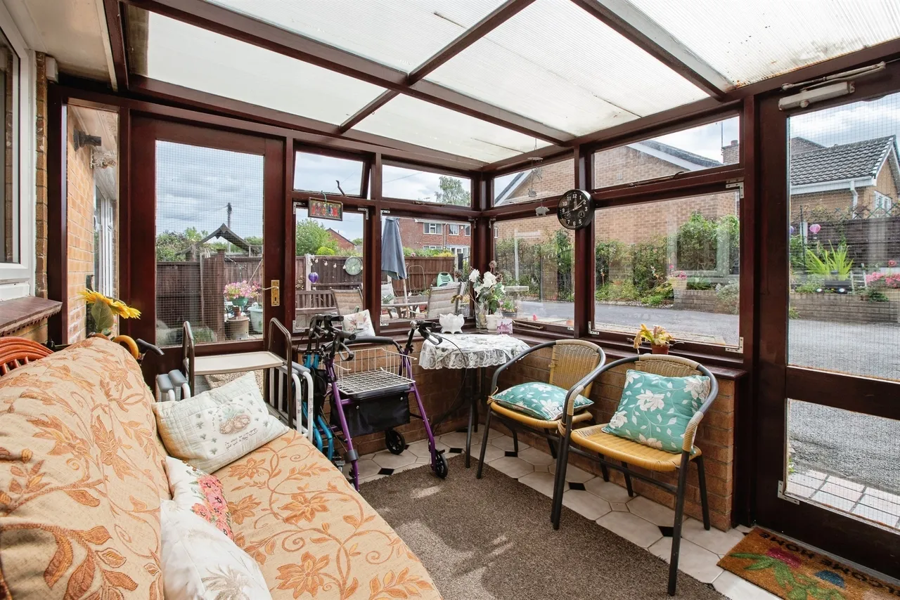 Oaklands Avenue, Heanor, DE75, photo 11