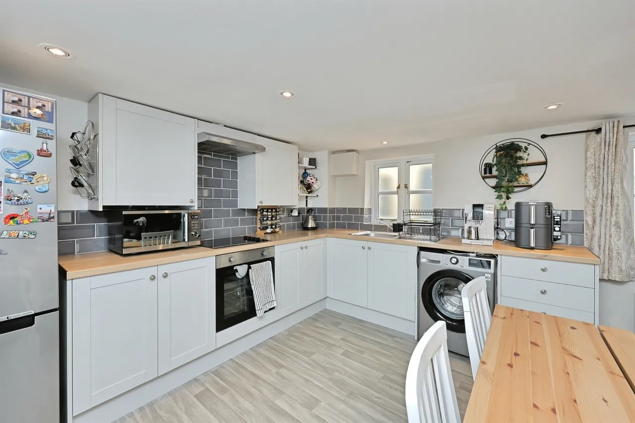 Dereham Road, Watton, IP25, photo 7